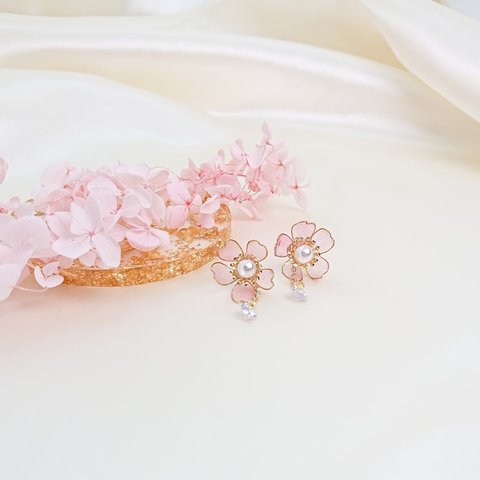 🌸嬉しいオマケ付き🌸 再販×35 優しい 桜 ビジュー輝く 桜ピアス 桜イヤリング 浴衣 夏 シンプル キレイめ 大人 可愛い パール ピンク まる 上品 ナチュラル 花 透明感 デート   