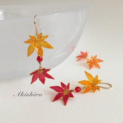 紅葉の色づきピアス