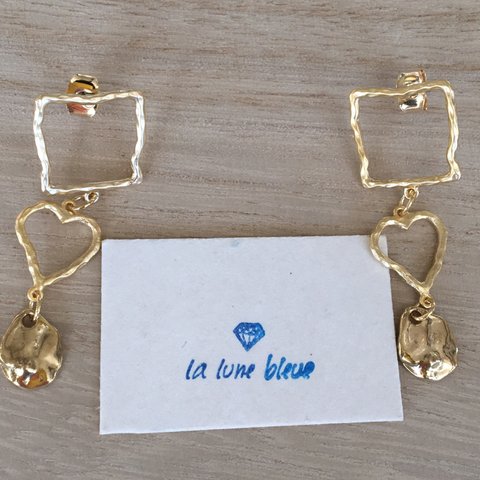 《30%off！SALE!SALE!SALE!》1.800➡︎1.500  square&heart drop pierced earring