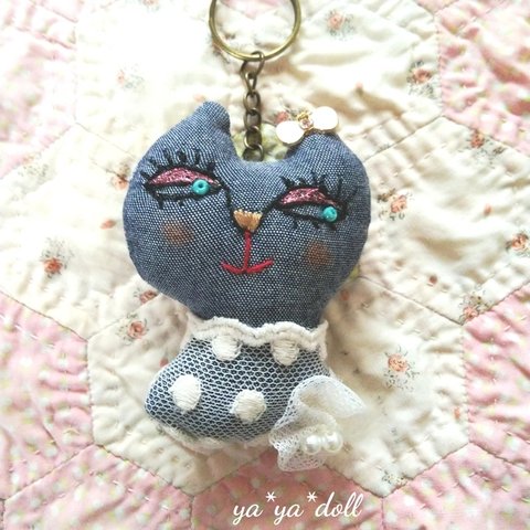 猫人形　デニム　キーホルダー　チャーム　ya*ya*doll 　インテリア雑貨　アクセサリー　猫雑貨