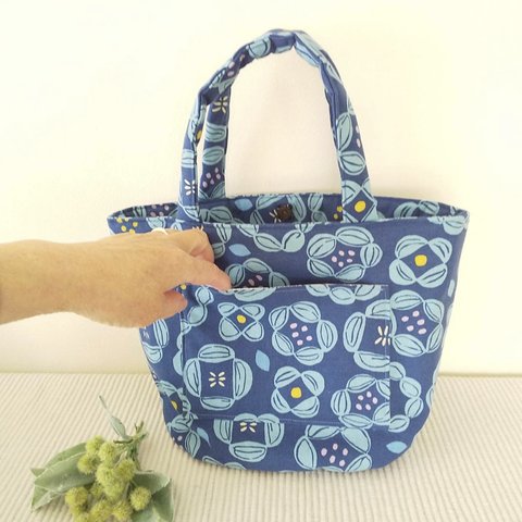 たっぷり入る❤︎北欧柄トートbag