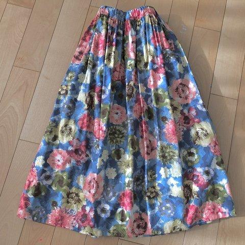 【大SALE】パッと華やぐピンクお花スカート （ブルー）