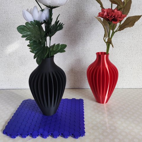 フラワーベース  ドライフラワー・造花用　花器　花瓶　2色から選べる　シルクレッド or マットブラック