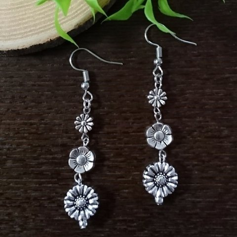 【送料無料】再販*花＊花＊花ピアス