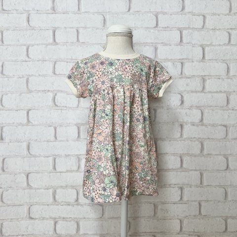 【110size】花柄　ギャザーカットソー