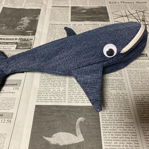 クジラポーチ　ハンドメイド　ペンケース　ポーチ　ハンドメイド　デニムリメイク  デニム