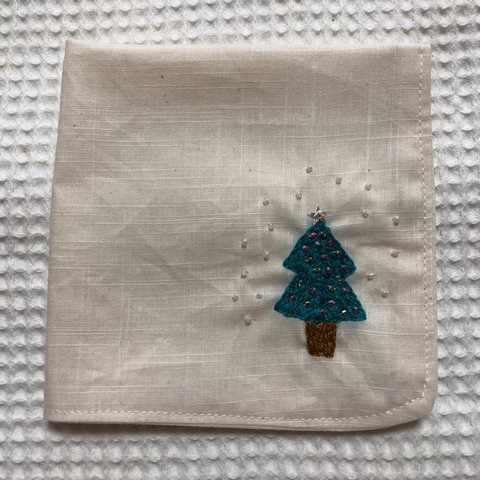 コットンの刺繍ハンカチ☆ホワイトクリスマス