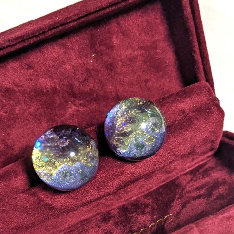 宇宙ピアス〜濃紺〜