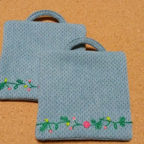 (送料無料)つるバラ刺繍2枚組(壁掛け・コースター)