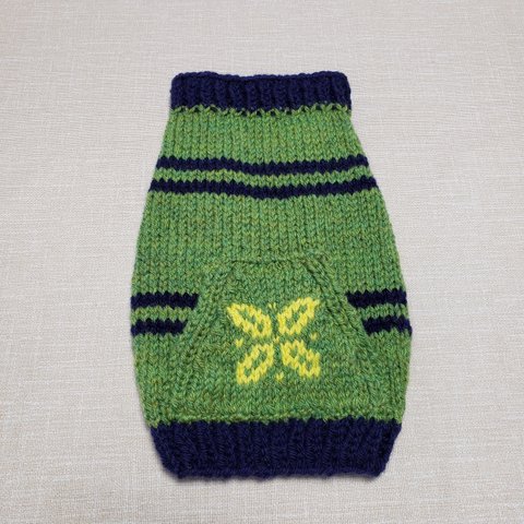 犬の手編み服