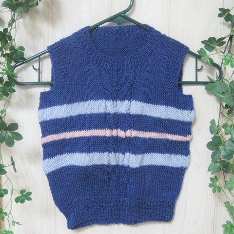 ベスト ウール100％ 子供用 手編みなのに安価　80～90サイズ　B050