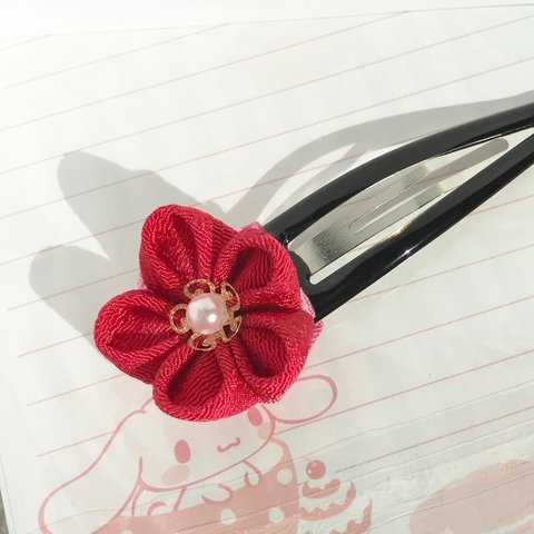 つまみ細工の梅の花のヘアピン(ゴン太)