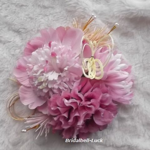 和装髪飾り　ピンクのお花・蝶