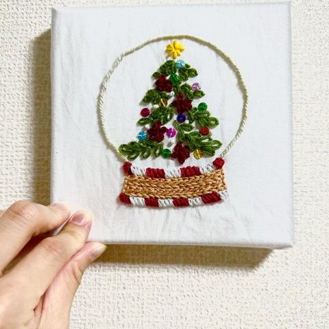 刺繍スノードームのウォールパネル:クリスマスツリー