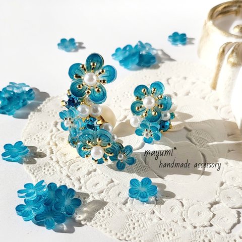 冬霧 氷の花が咲くイヤーカフ&ビジューピアス-Winter fog bloom blue flower earcuff&earrings-