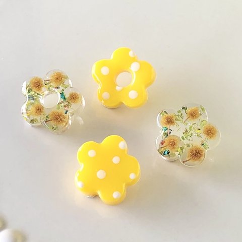 ミモザと水玉 お花のかたち カナリアカラー レジン  フラワー ピアス