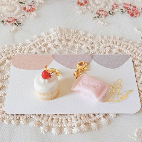 受注制作　お菓子のチャーム　苺のショートケーキ&キャンディ　セット