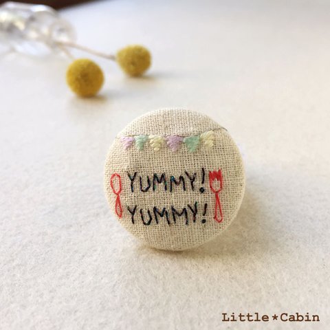 刺しゅうブローチ 【YUMMY！】