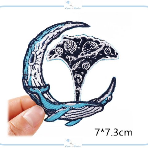 ES33 アップリケ 刺繍 クジラ 宇宙 くじら 海 ブルー ハンドメイド 材料 素材 手芸 服飾 惑星 デザイン インポート アイロン ワッペン 動物