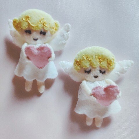 【送料無料】ハートの天使人形