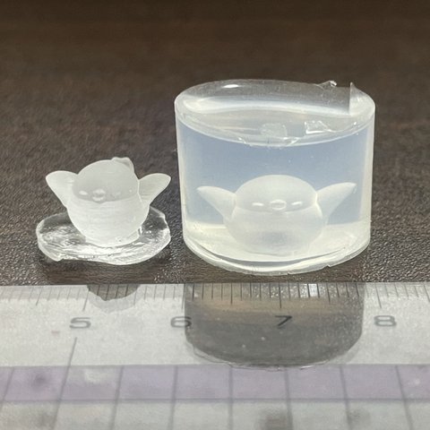 ぱたぱたシマエナガモールド(1.5cm)小鳥のシリコン型