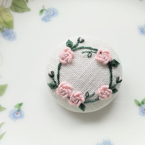 バラのリース刺繍ブローチ【送料無料】