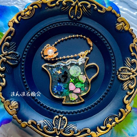  【人魚姫の洞窟🧜‍♀️💕🏰】貝 マーメイド マリン かすみ草 スターフラワー ドライフラワー キラキラ海 ティーカップ バッグチャーム キーホルダー