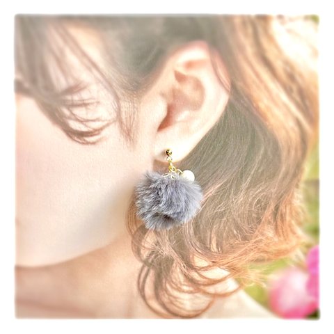 ☆Gray fur earrings ☆