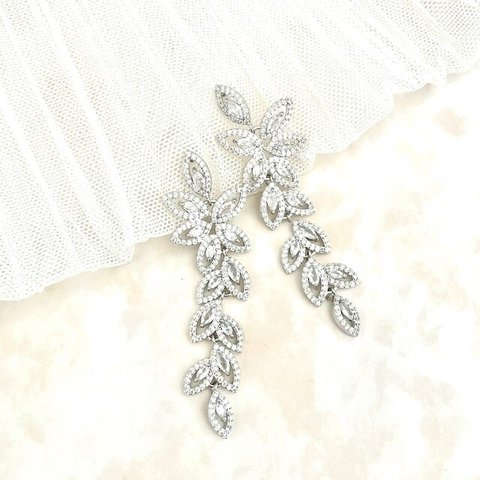 myu ジルコニアブラダイルピアス オシャレ花嫁のウエディングアクセサリー結婚式 ウェディング ブライダルピアス　フォトウェディング　ウェディングピアス　ブライダル ゆらゆら揺れる　