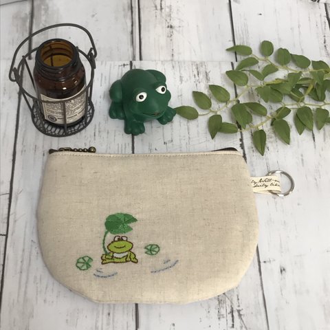 刺繍ポーチ🐸カエル🐸