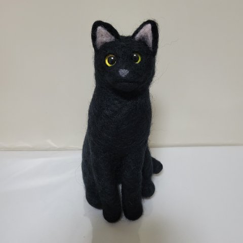 羊毛フェルト 黒猫ちゃん(お座り)