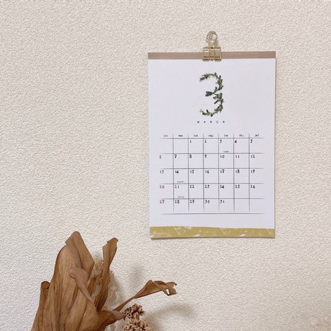2022年カレンダー〜季節の花の月数字刺繍〜
