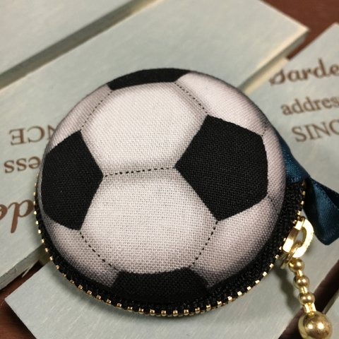 サッカーボールマカロンケース