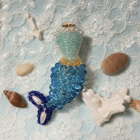 No.5🧜‍♀️人魚姫ブローチ🧜‍♀️　人魚姫ストラップ　ビーズ刺繍