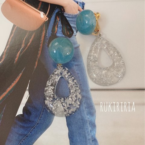 RUKIRIRIA #484 ターコイズブルー×銀箔ピアス  大ぶりピアス 大ぶりイヤリング  シルバー