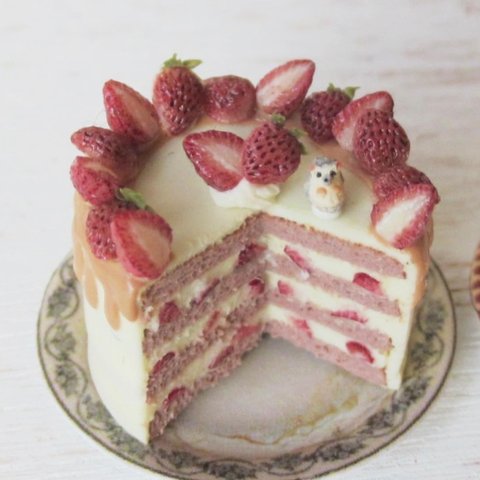 ハリネズミ　アールグレイミルクティー×いちごのケーキ🍓