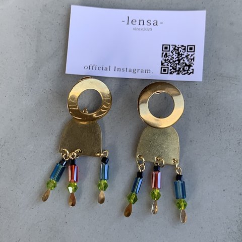 594. ヴィンテージ風 個性派カラフルピアス lensa