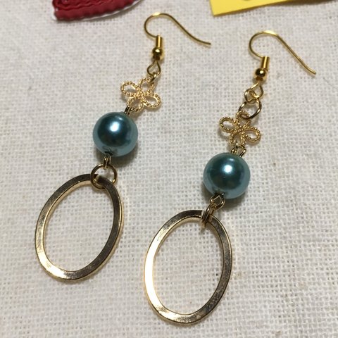 エメラルドのリングピアス