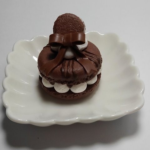 チョコレート・マカロンケーキ～1/3サイズ・ミニチュア～
