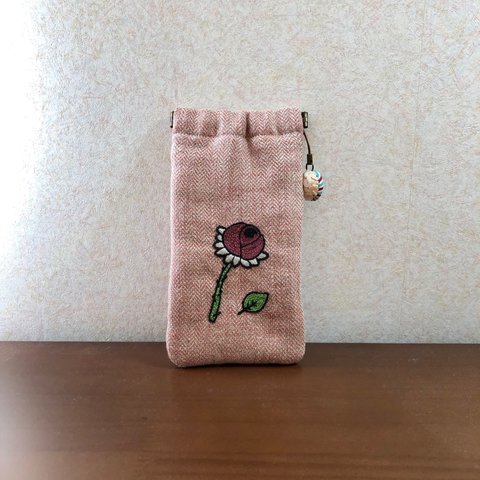 バネ口のメガネケース  バラの刺繍