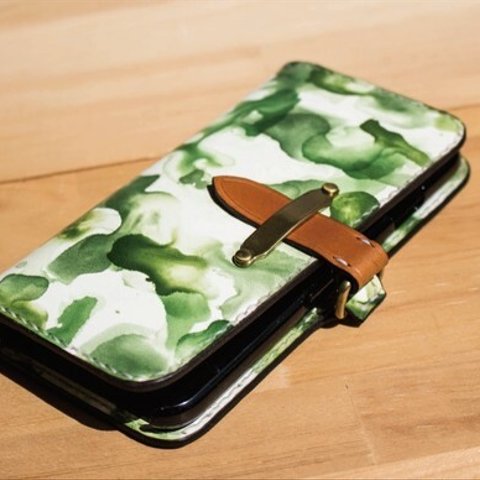 [革の水彩画 : 翠白] Belt iPhone Case