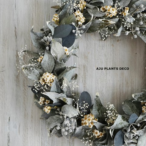 Gray Green Wreath  26cm