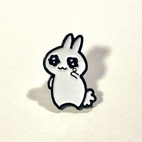 うるうるうさぎ　ピンバッジ