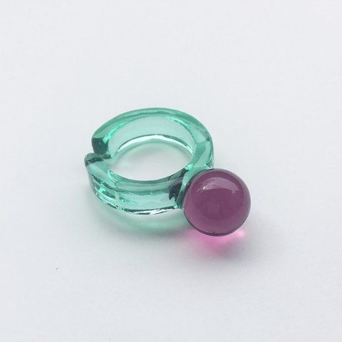 KINOMI( GRAPE/グレープ ) mini earcuff //イヤーカフ　レジン