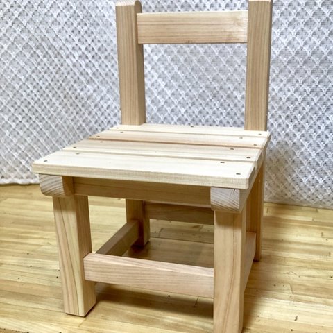 木の椅子 S　ヒノキ