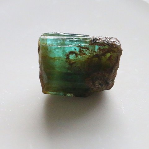 SALE 天然石＊エメラルド　結晶石　ルース　24.5 ct 