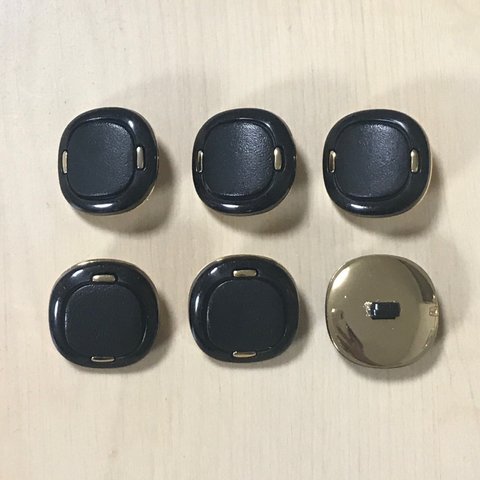 BLACK GOLD SQUARE BUTTON PARTS