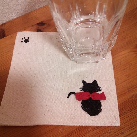第2弾！😸黒猫のコースター（赤リボン）