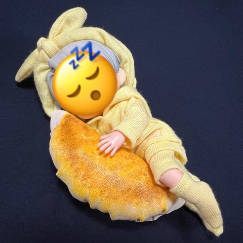 【ジャンボ餃子】抱き枕、クッションに。オビツ11サイズ　