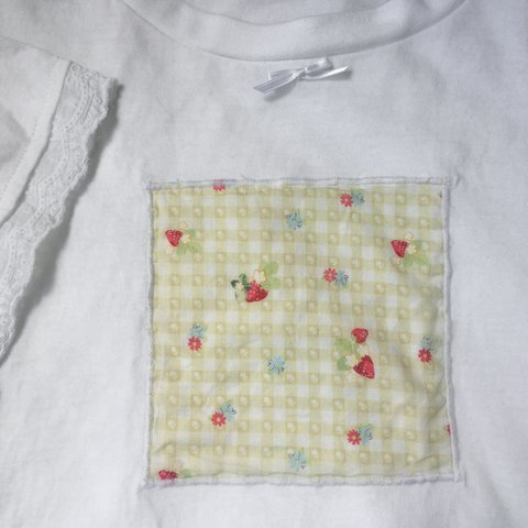 Wild berry Tシャツ